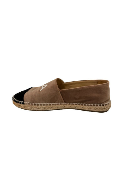 Chanel Biege/Black Split-Logo Velvet Espadrilles. Size: 39