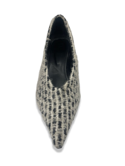 Camilla & Marc White / Black Braided 'Rhys' Pump. Size: 39