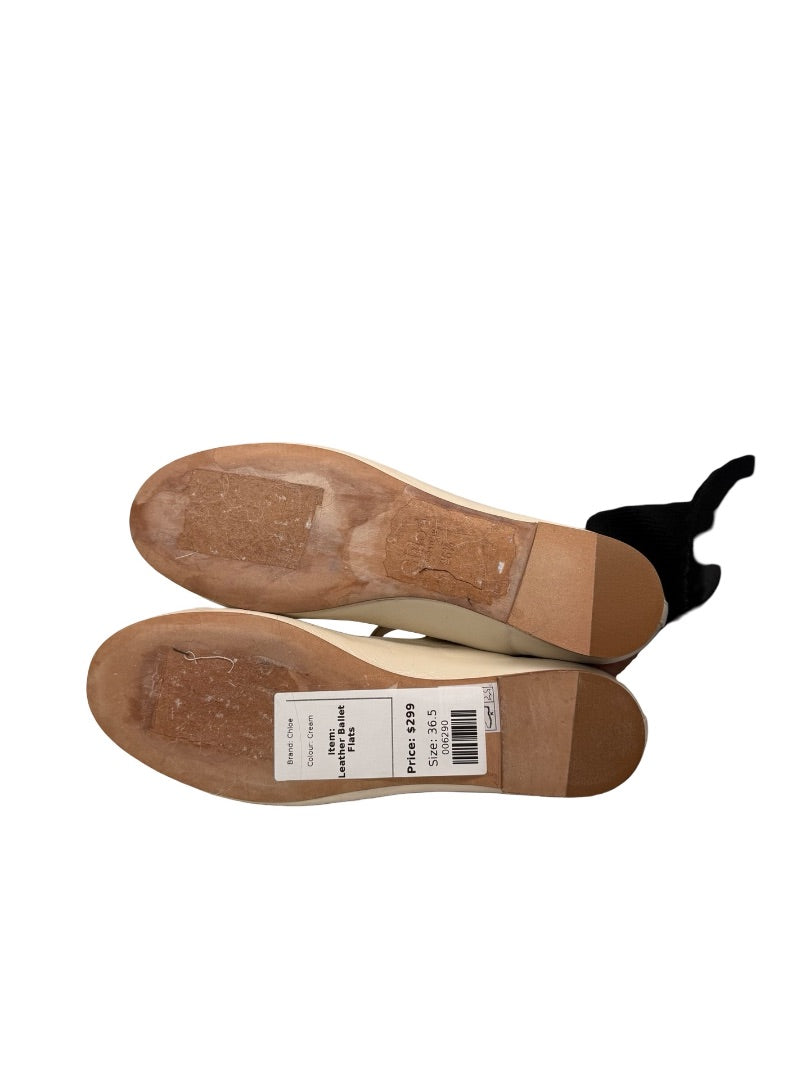Chloe 'Marcie' Cream Leather Ballet Flats. Size: 36.5