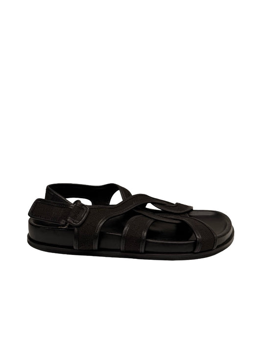 Toteme Black Leather Trimmed Interlocking Sandals. Size: 38