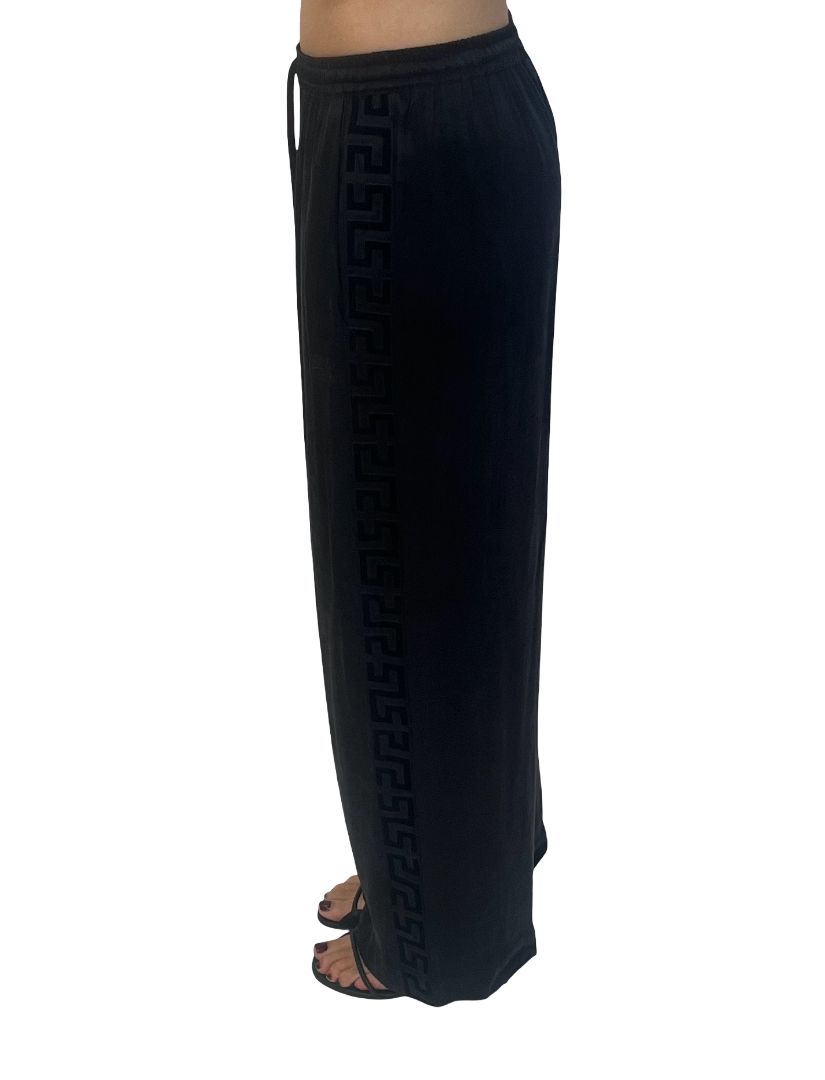 Something Very Special Black Lounge Pant. Size: S