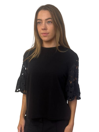 See By Chloe Black Cotton Sleeve Cutout Tee. Size: M
