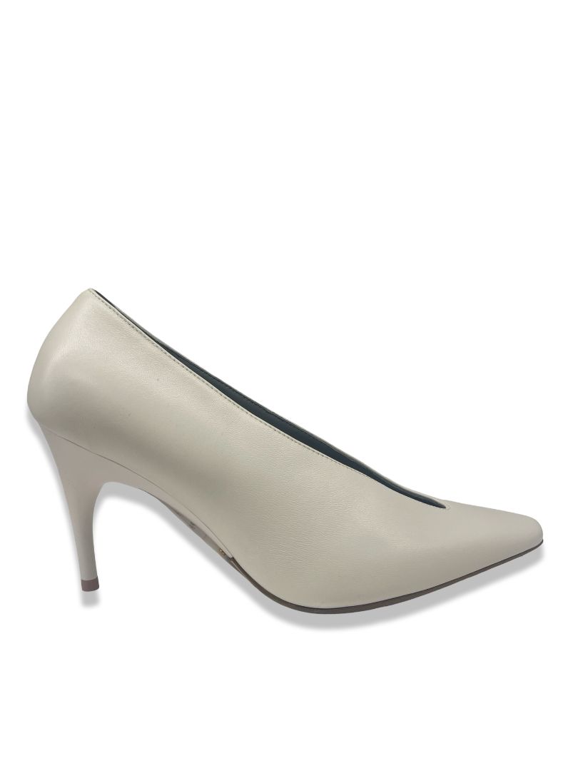 Balenciaga White 'Duchesse 90' Pumps. Size: 38