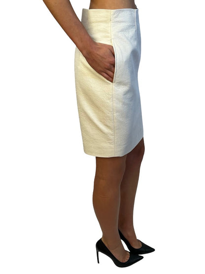 Scanlan Theodore White Croc Effect Mini Skirt. Size: 10