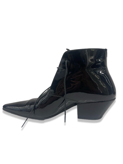 Saint Laurent Black Jonas Patent Leather Ankle Boot. Size: 39