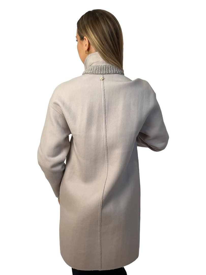 Lorena Antoniazzi Grey Reversible Wool Coat. Size: 40