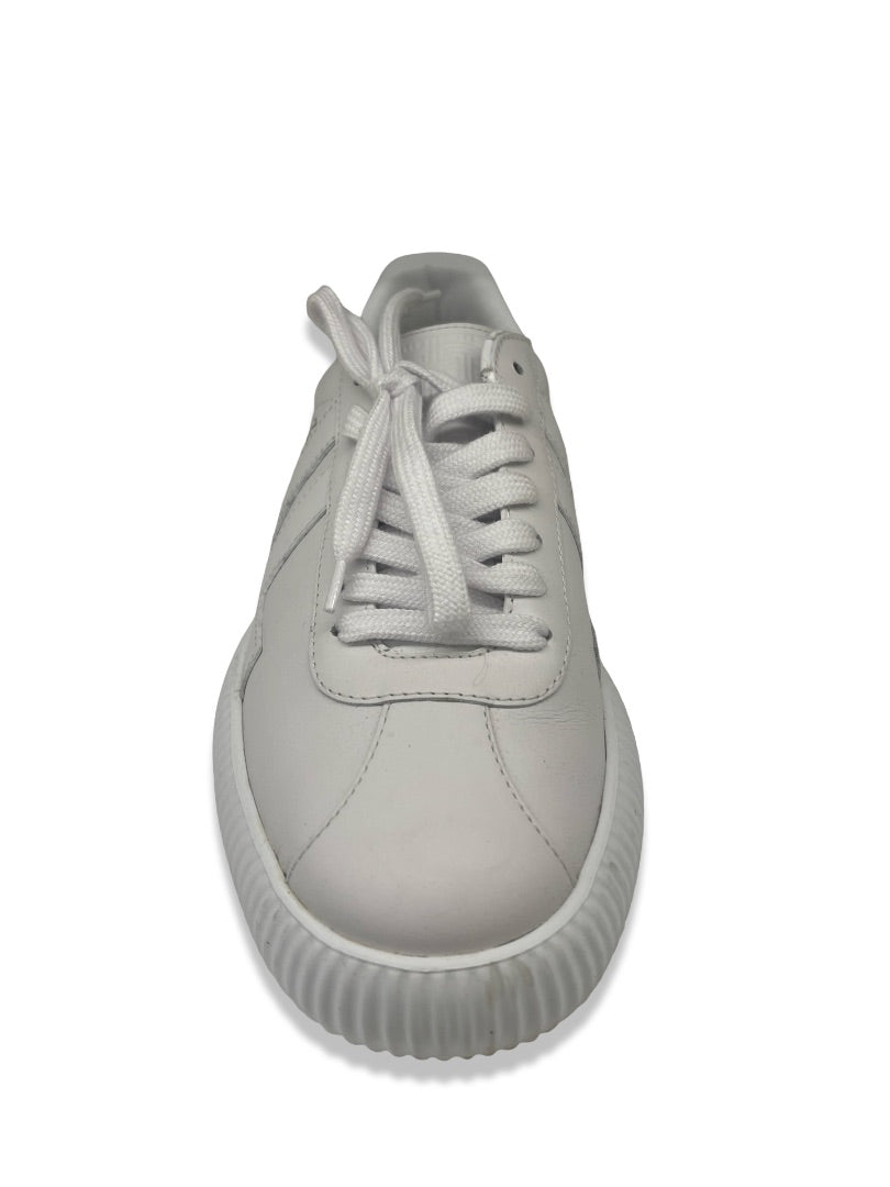 Lanvin White Glen Low-Top Calf Leather Sneaker. Size: 37