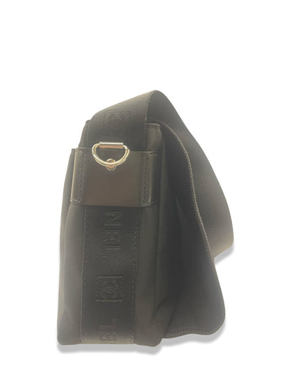 Chanel Black Vintage Messenger Shoulder Bag Felt/Canvas.