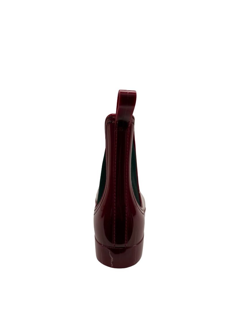 Gucci Burgundy Gloss Rubber Chelsea Ankle Boot. Size: 38