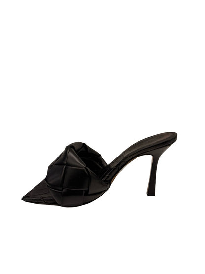 Bottega Veneta Black Lido Intrecciatio Leather Mule. Size: 37.5