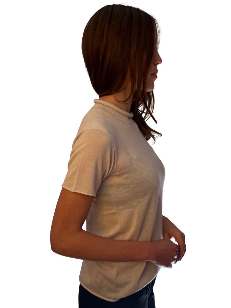 Giorgio Armani Cream Cashmere Mock Neck Tee. Size: 44