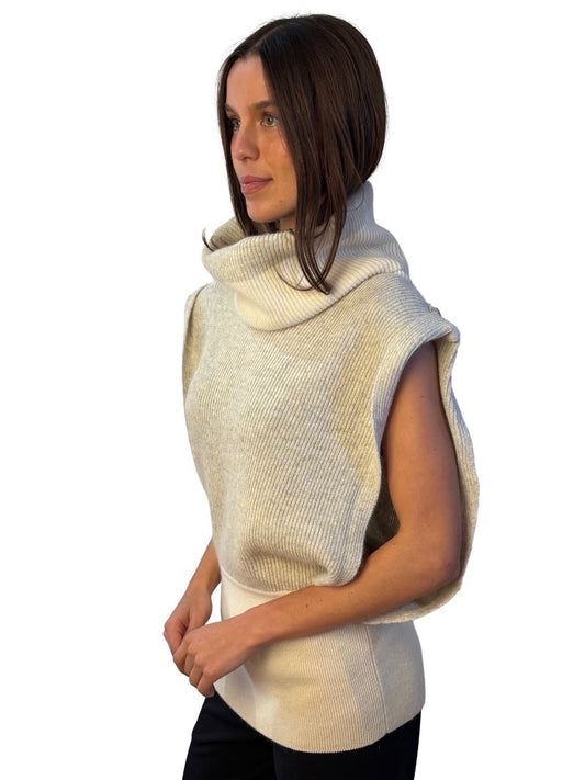 JC de Castelbajac pour Iceberg Cream Chunky Wool Sleeveless Fitted Waist Top. Size: 40