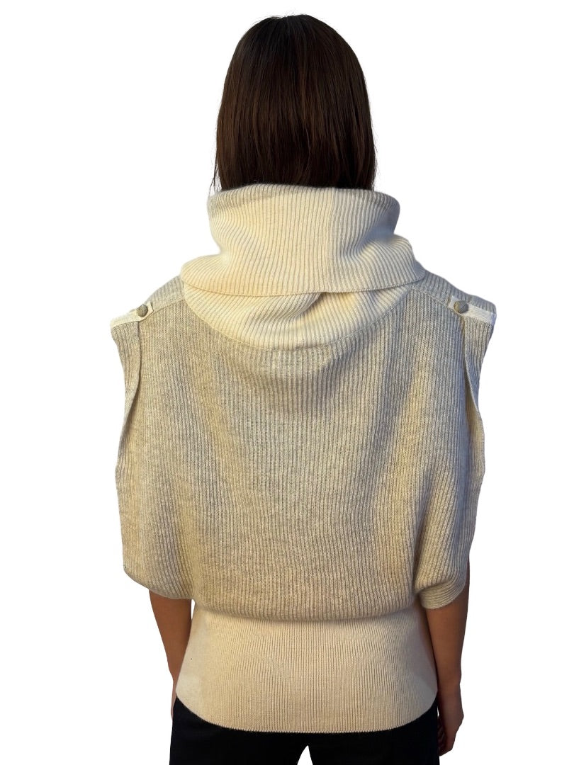 JC de Castelbajac pour Iceberg Cream Chunky Wool Sleeveless Fitted Waist Top. Size: 40