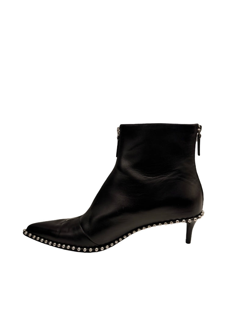 Alexander Wang Black Eri Leather Ankle Boot. Size: 41