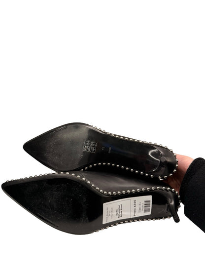 Alexander Wang Black Eri Leather Ankle Boot. Size: 41