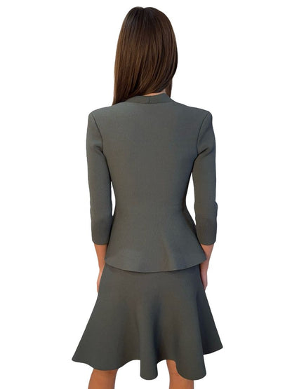 Scanlan Theodore Olive Green Crepe Knit Top/Skirt Set. Size: XS