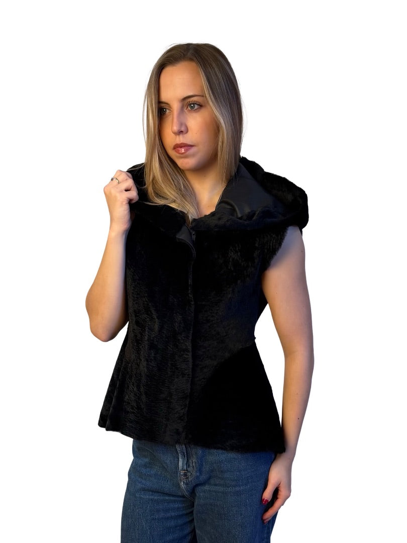 Scanlan Theodore Black Kangaroo Fur & Leather Hooded Vest. Size: 12