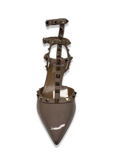 Valentino Garavani Nude Rockstud Cage 65 Pump. Size: 39