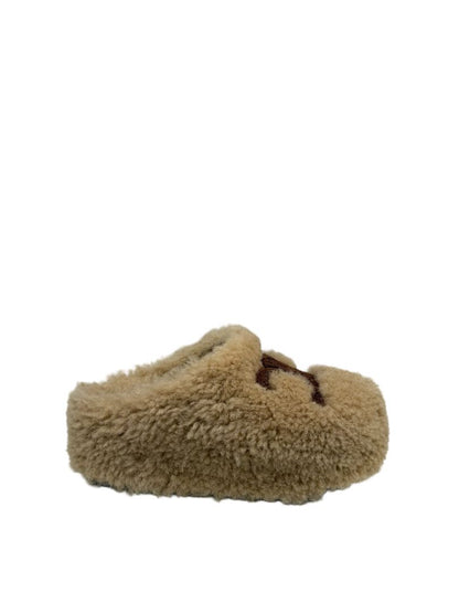 Celine Cream Spring 2023 Shearling Mule. Size: 36