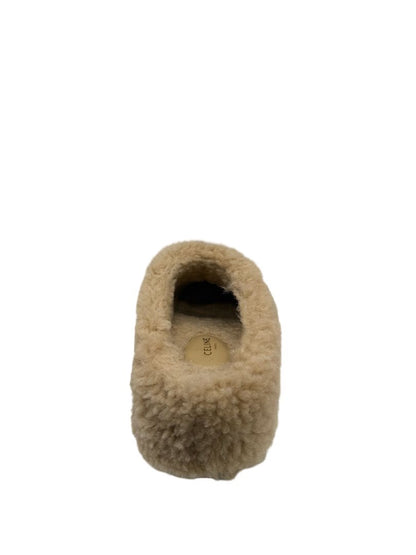Celine Cream Spring 2023 Shearling Mule. Size: 36