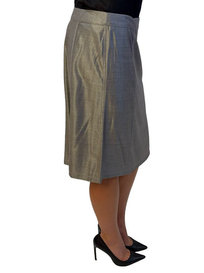Chanel Silver Metallic-esque Skirt. Size: 40