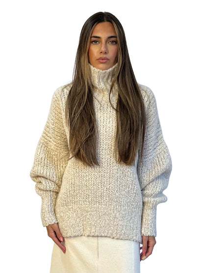 Toteme Cream Alpaca/Wool Boucle Turtleneck Jumper. Size: XS