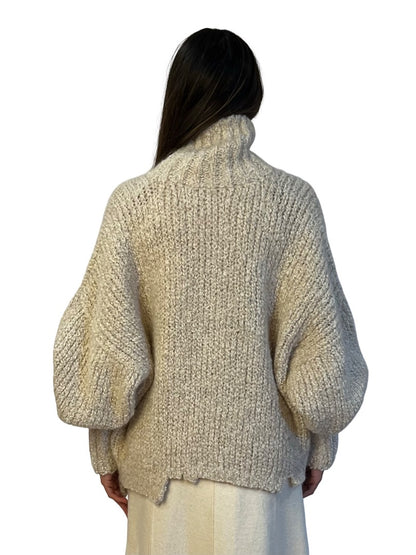 Toteme Cream Alpaca/Wool Boucle Turtleneck Jumper. Size: XS