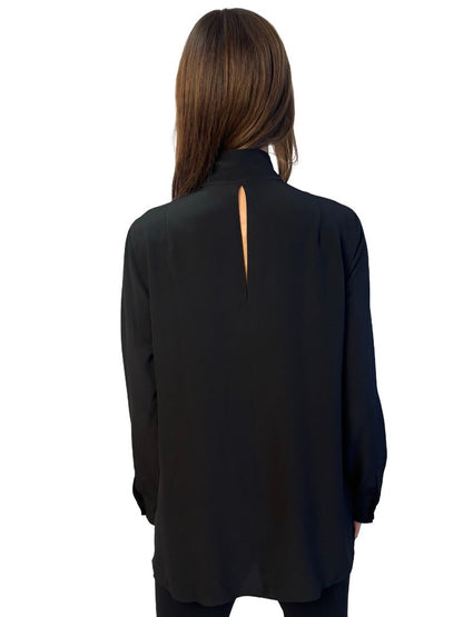 Akris Black Crystal Front Lined Silk Shirt. Size: 42 F