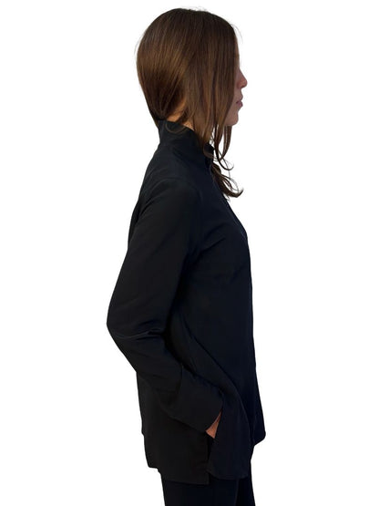 Akris Black Crystal Front Lined Silk Shirt. Size: 42 F