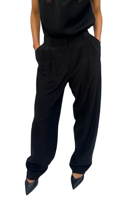 Toteme Black Relaxed Wide Leg Pant. Size: S