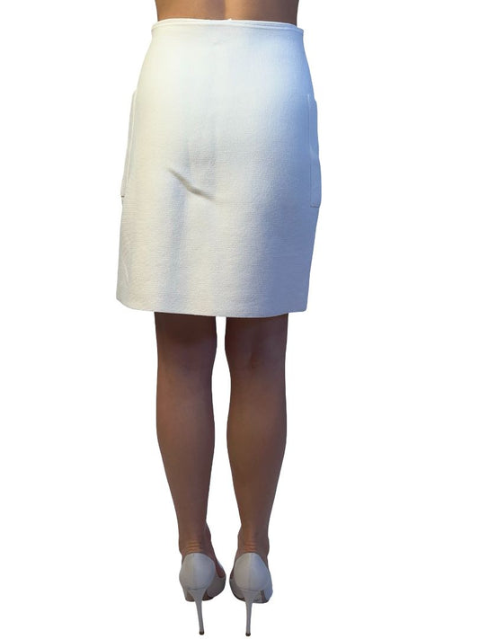 Scanlan Theodore White Crepe Mini Pocket Skirt. Size: L