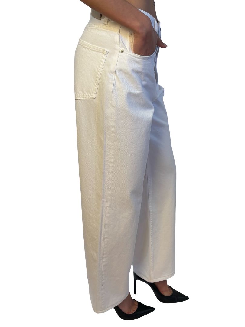 Henne White Wide Leg 'Valentina' Jean. Size: 27
