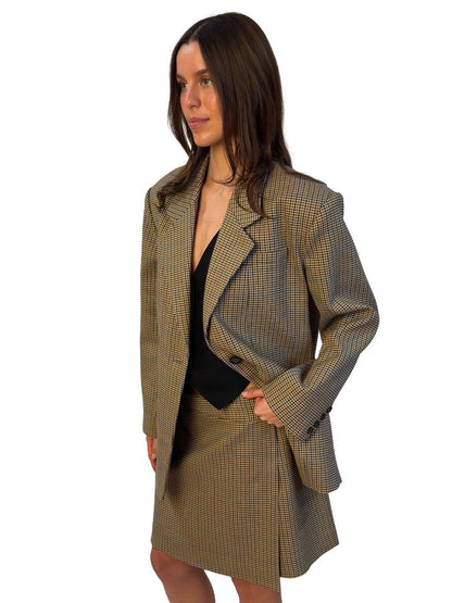 Gestuz Mustard Blazer / Mini Skirt Set. Size: 36-40