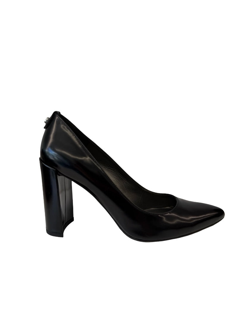 Stuart Weitzman Black Patent Block Heel Pump. Size: 35.5