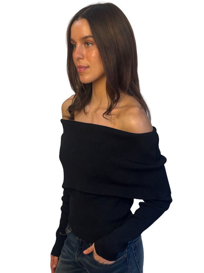 Scanlan Theodore Black Off The Shoulder Folded Rib Knit Top. Size: M