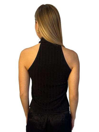Scanlan Theodore Black Pleated Ring Top. Size: M