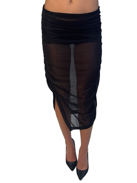 Malloni Black Sheer Ruched Skirt. Size: S