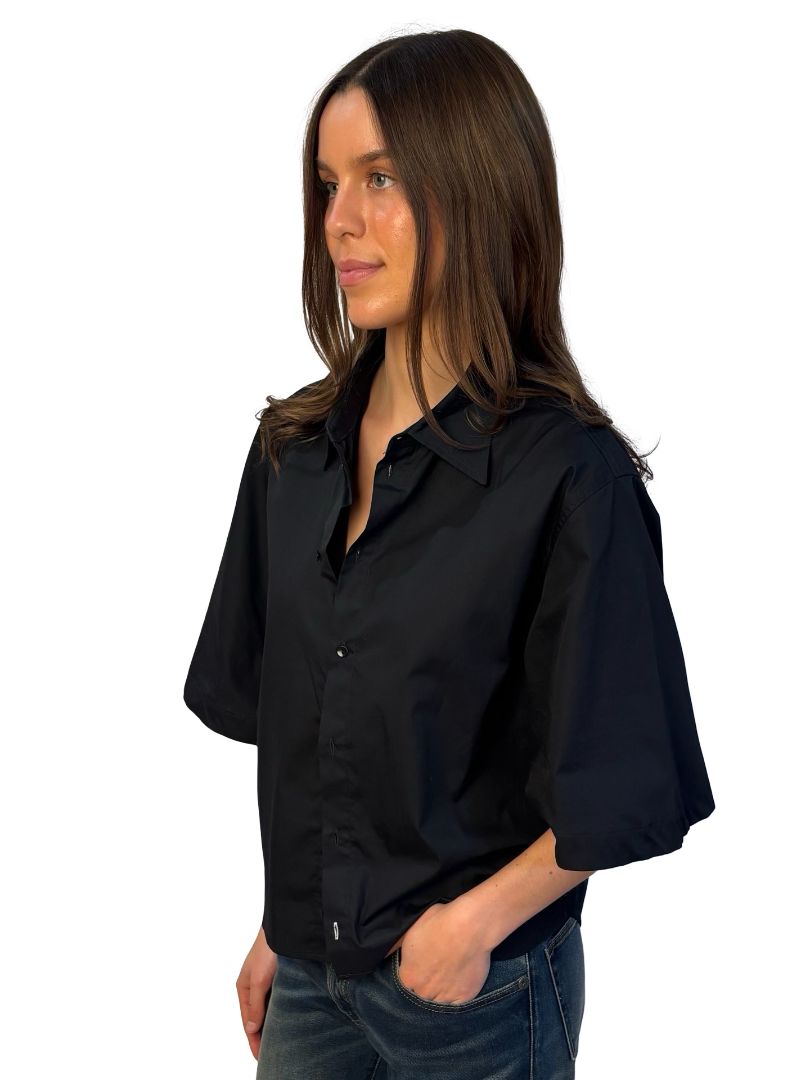 Bassike Black Cotton Cropped Boxy SS Shirt. Size: 2