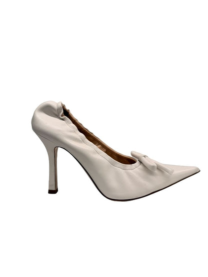 Scanlan Theodore White Puff Bow Pumps. Size: 39