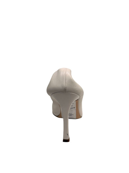 Scanlan Theodore White Puff Bow Pumps. Size: 39