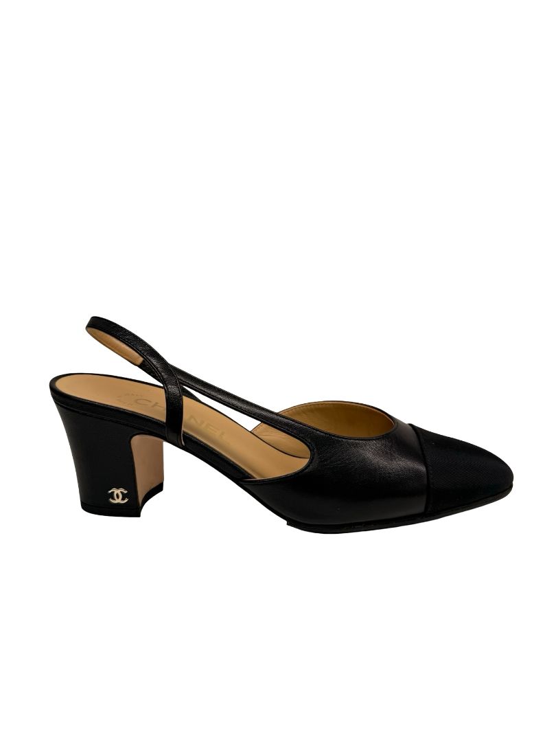Chanel Black Block Heel CC Slingbacks. Size: 38