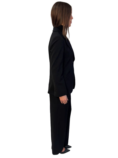 Armani Collezioni Black Wool Single Breasted Suit Set. Size: 42
