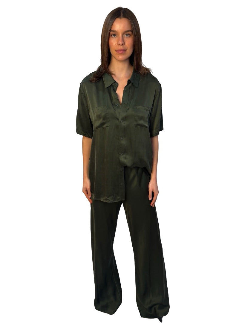 Silk Laundry Khaki Silk Sleeveless Pocket Shirt & Pant Set. Size: L & XL
