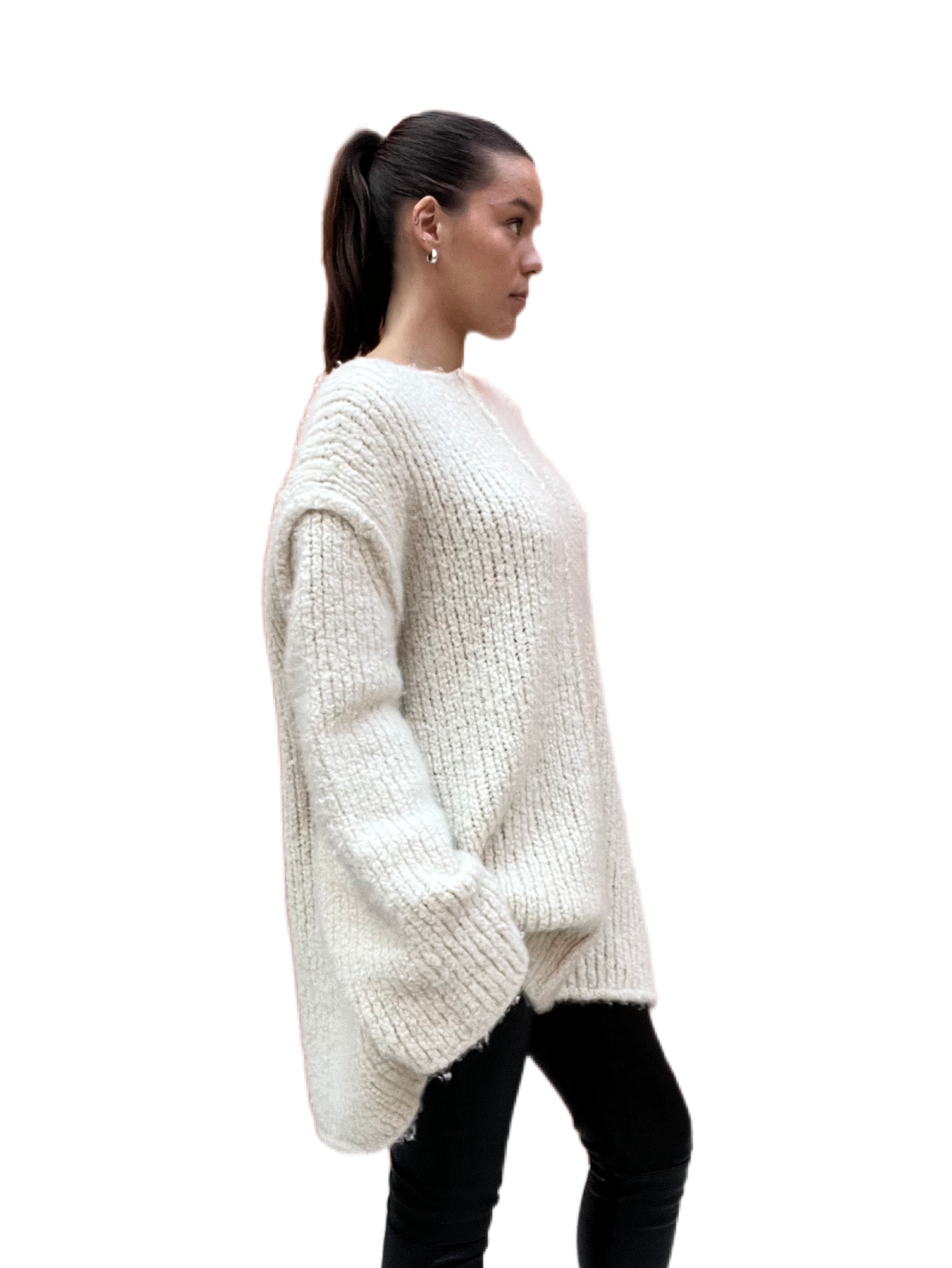 Khaite Cashmere Cream Knit Sweater. Size: M/L