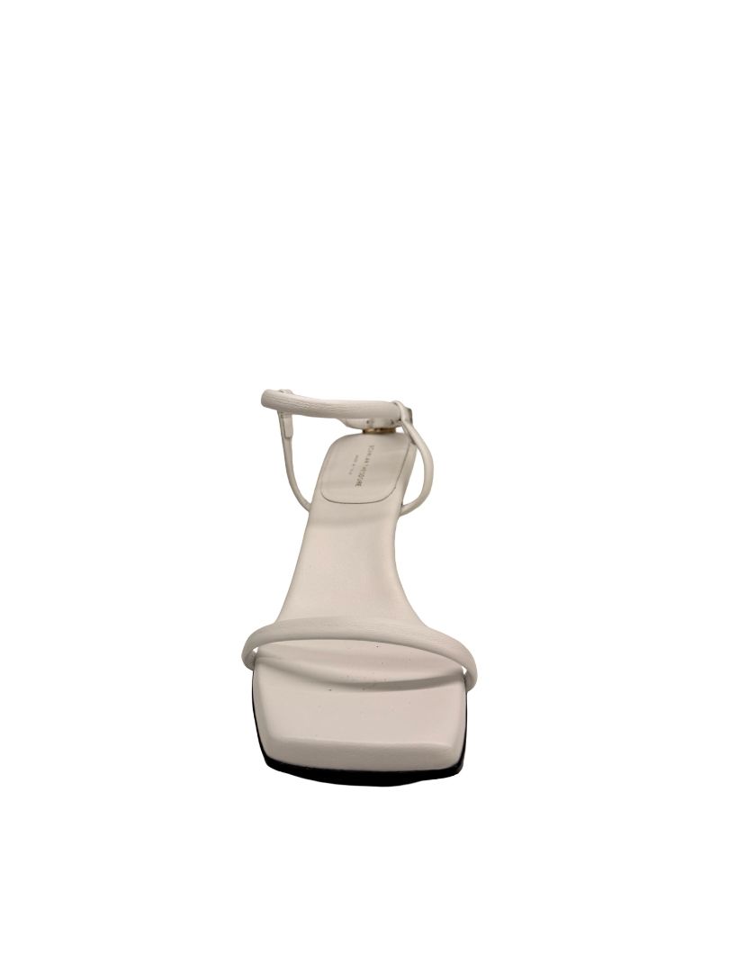 Scanlan Theodore White Leather Stroppy Sandal Heel. Size: 37