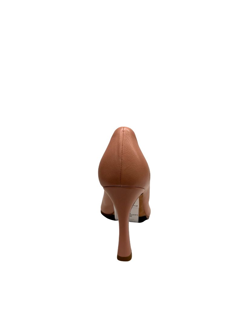 Scanlan Theodore Nude Leather V Toe Heel. Size: 37