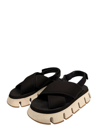 Marni Black Criss Cross Platform Sandals. Size: 38