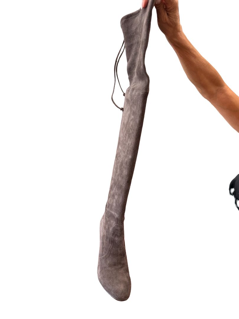Stuart Weitzman Grey Suede Knee High 'Highland' Boots. Size: 36.5