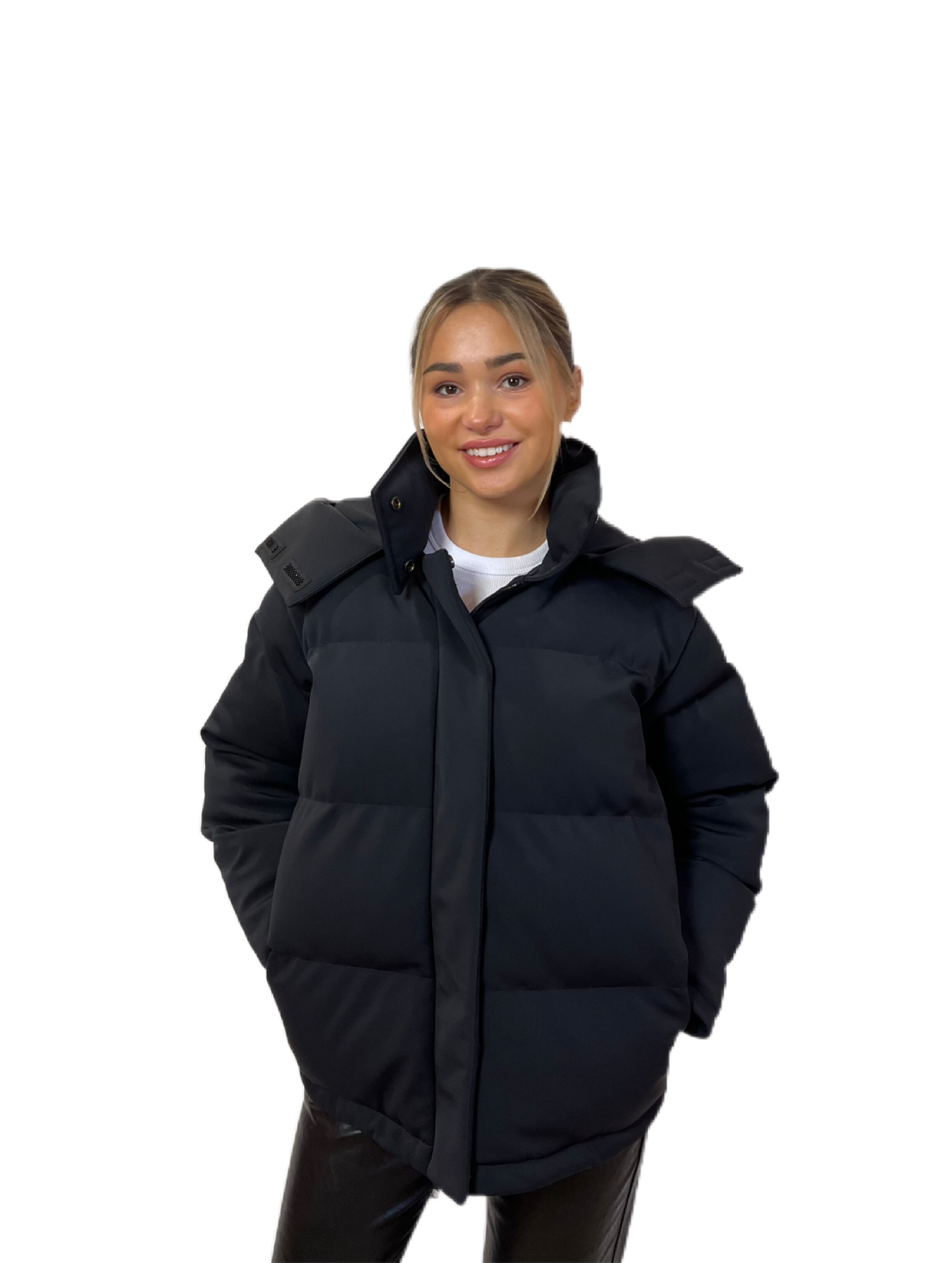 Camilla And Marc black Puffer Jacket. Size: XS/S