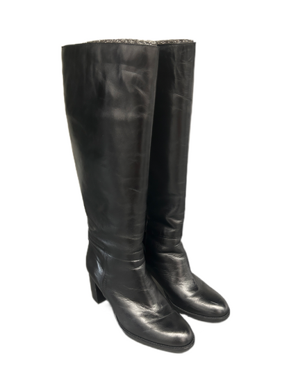 Husk Knee-High Boots in Black Leather. Size: 38